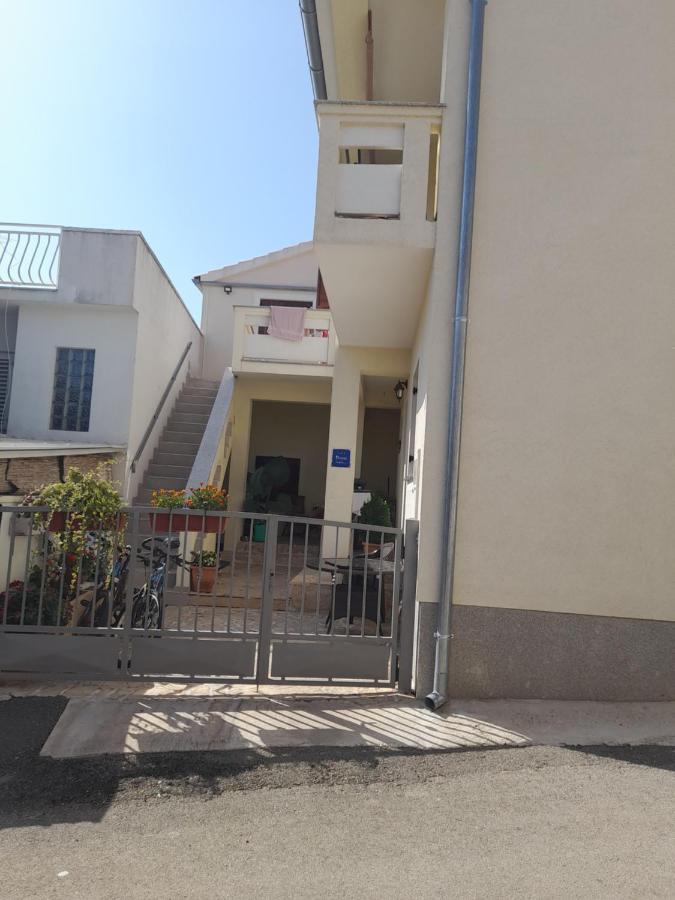 Apartment Dukic Sveti Filip i Jakov Luaran gambar